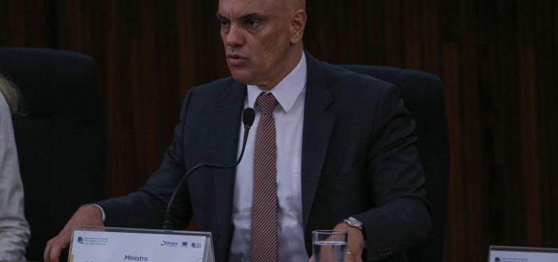 Alexandre de Moraes vota, pela 1º vez, em absolvição de réu dos atos de 8 de janeiro