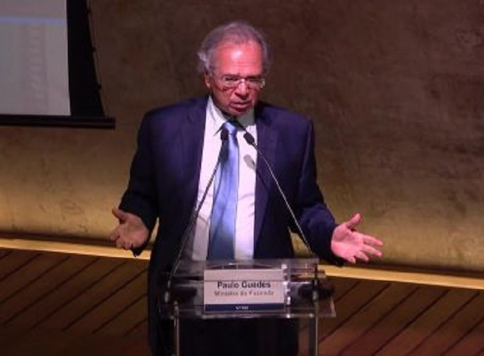 Ministro da Economia faz comparação de funcionário público com 'parasita' e quer reforma administrativa