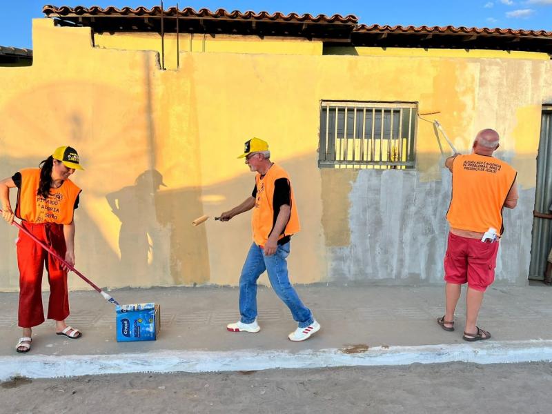 Projeto ‘Pintando Alegria no Sertão’ transforma o bairro Bons Aires em Aracatu