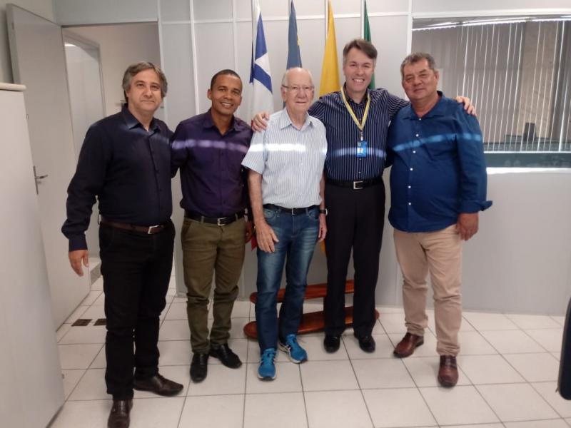 Prefeito de rio do Antônio participa de reunião e solicita reativação de posto de atendimento do Banco do Brasil em Ibitira