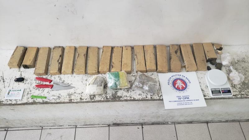 Dezenove tabletes de maconha encontrados em Vitória da Conquista