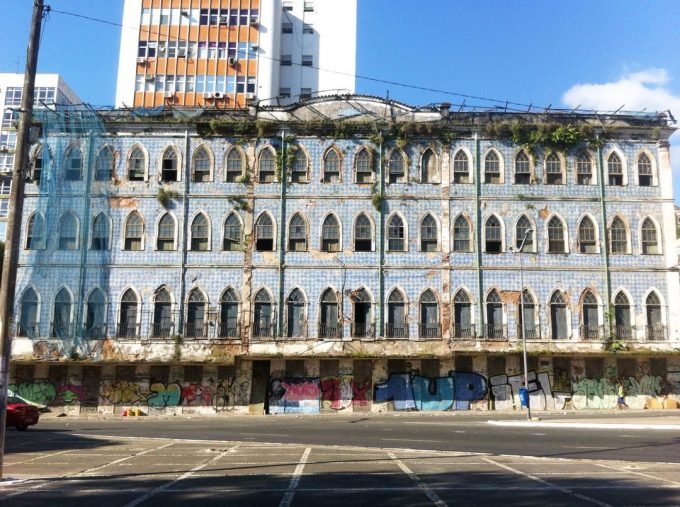 Salvador tem ocupações 'piores do que a vista em São Paulo', mas sem fiscalização