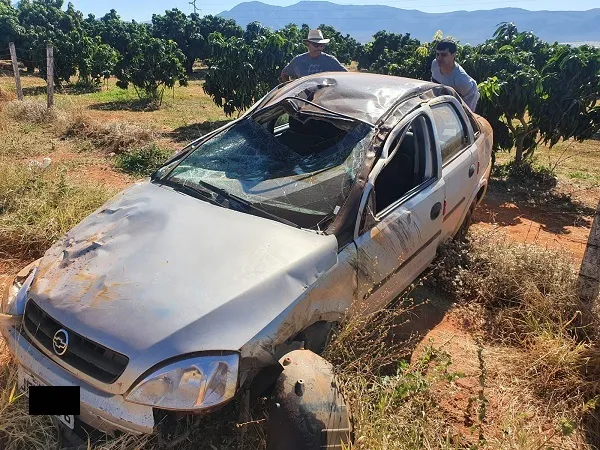 Motorista some após capotar carro na BA-148 em Livramento 