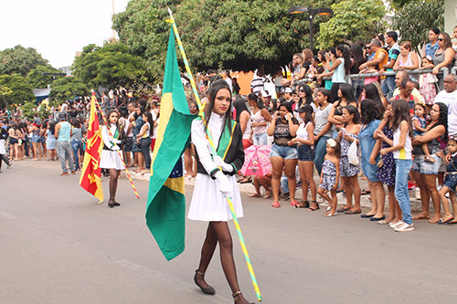 Prefeitura de Brumado divulga programação e convida população para o desfile cívico de 07 de Setembro