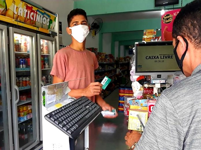 Educação: Vale-alimentação estudantil começou a ser pago neste domingo (21)