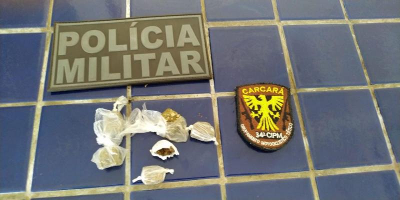 Jovem é preso com drogas no bairro Dr. Juracy e família relata que sofre ameaças constantes