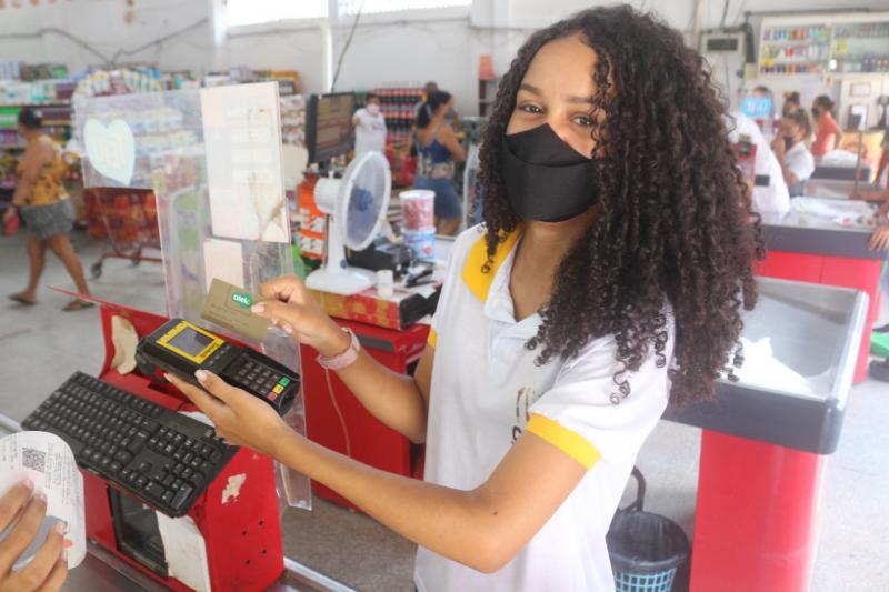 Famílias dos estudantes da rede estadual recebem mais um crédito do Programa Bolsa Presença