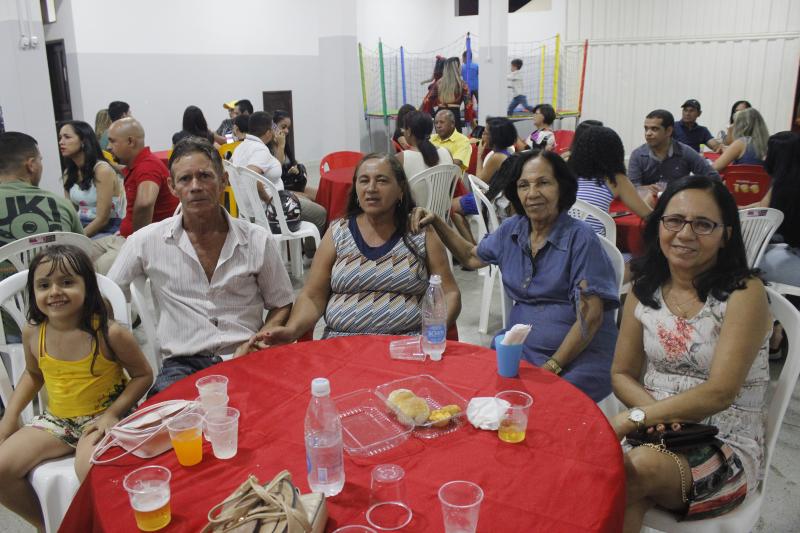 Brumado: Padaria Pão de Mel realizou evento de confraternização com seus colaboradores