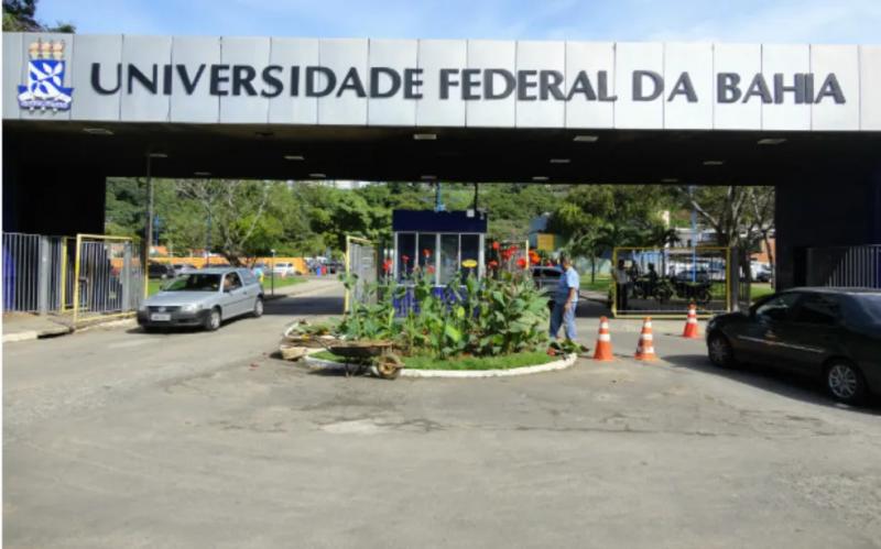 Greve dos professores da Universidade Federal da Bahia chega ao fim