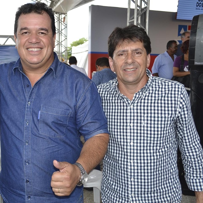 Prefeito de Aracatu recepciona o Governador Rui Costa em visita a cidade de Brumado