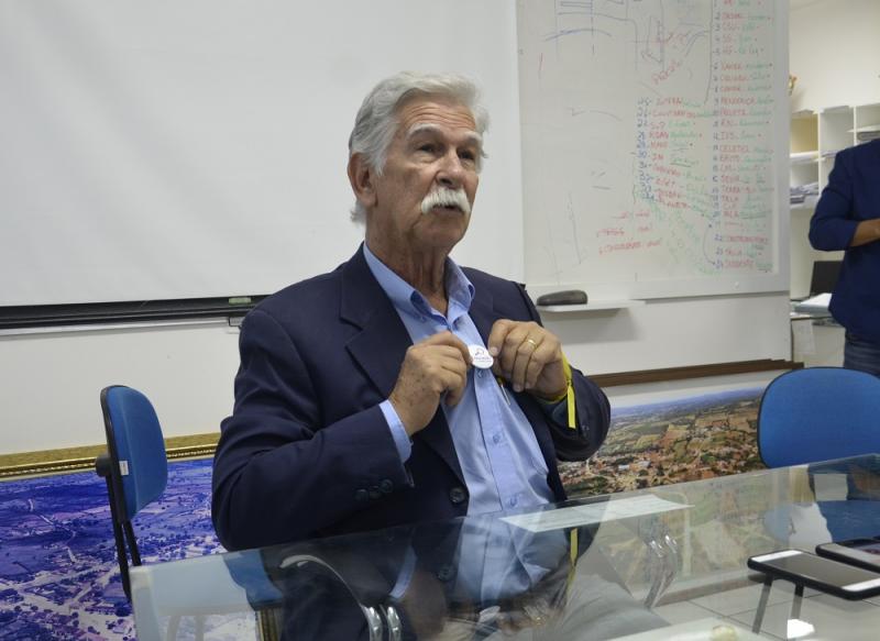 Prefeito de Brumado emite esclarecimentos após decisão de punição do TCM