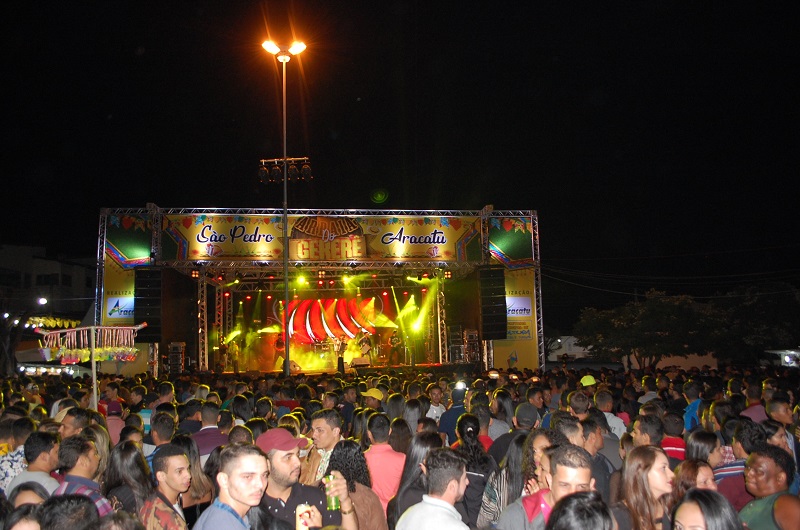1º dia do Arraiá do Gererê no São Pedro de Aracatu é um sucesso; confira as fotos