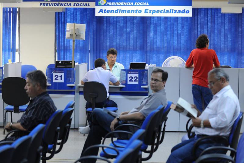 Aposentados do INSS têm até o dia 28 para provar que estão vivos
