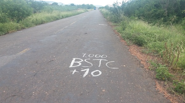 Empresa realiza estudo na BA-142 para reconstrução do trecho que liga Tanhaçu a Ituaçu 