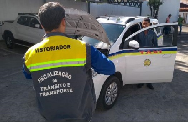 Taxistas brumadenses estão capacitados para operar e receberão certificado, afirma SMTT
