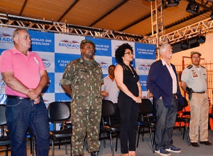 Brumado: Emoção e exaltação ao modelo cívico-militar na inauguração do EMTI da Escola Idalina Azevedo