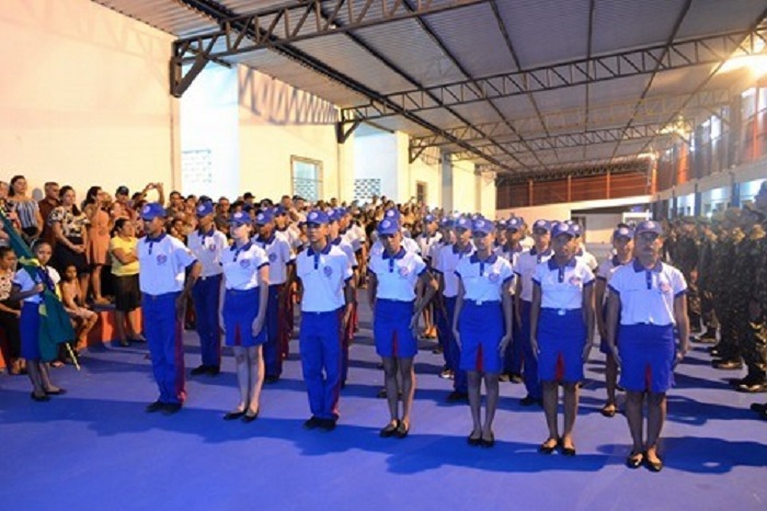 Brumado: Emoção e exaltação ao modelo cívico-militar na inauguração do EMTI da Escola Idalina Azevedo 