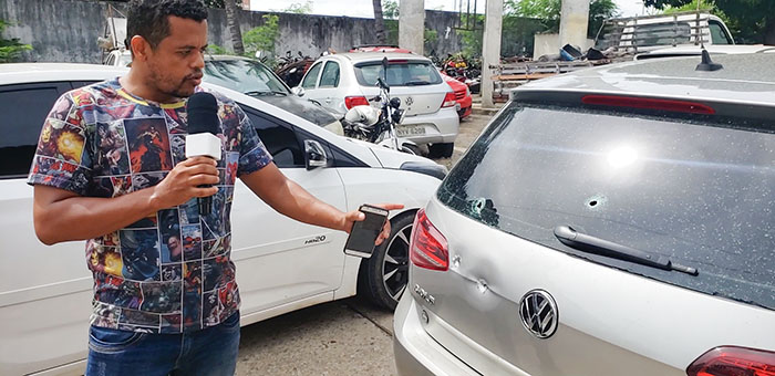 Brumado: carro de ex-vereador é alvejado com vários tiros em tentativa de homicídio, veja o vídeo com a reportagem de Fabiano Neves