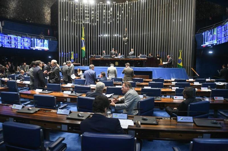 Senado aprova aumento de salário para STF e Ministério Público