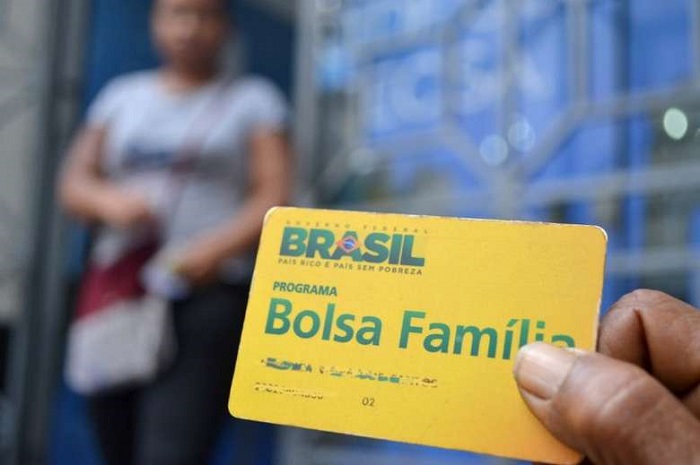 Governo anuncia 13° para beneficiários do Bolsa Família