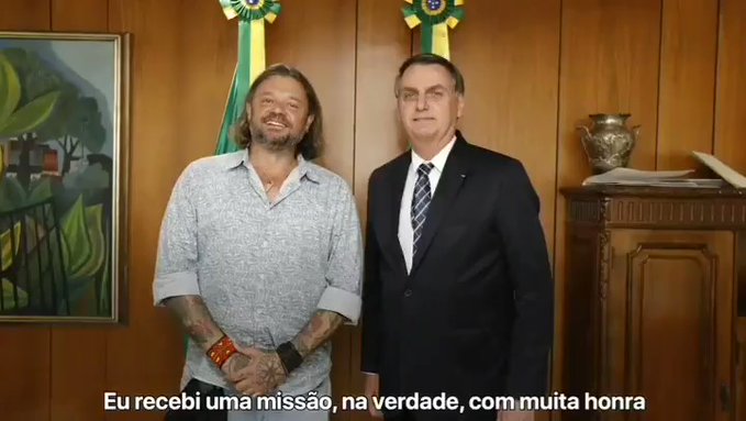 Bolsonaro nomeia Rasmussen como embaixador do turismo