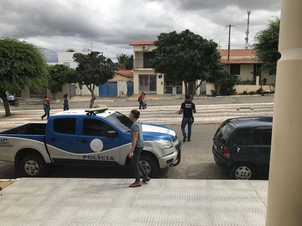 Bandidos roubam diversos equipamentos eletrônicos em Igreja evangélica de Aracatu