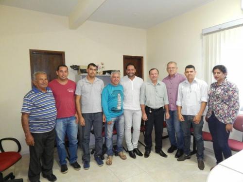 Lideranças e vereadores de Rio do Antônio e Guajeru se reúnem para discutir a questão hídrica nos municípios