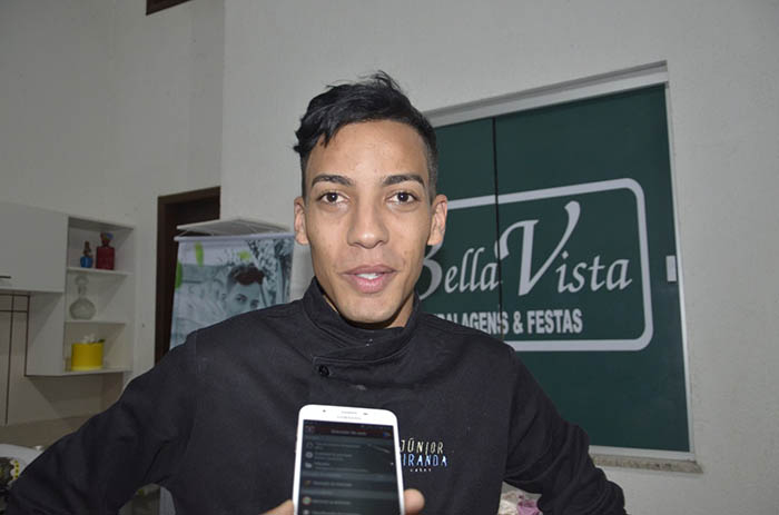 Brumado: Técnicas de confecções de bolos florais foram aplicadas pelo conceituado Júnior Miranda Cake, na Bella Vista