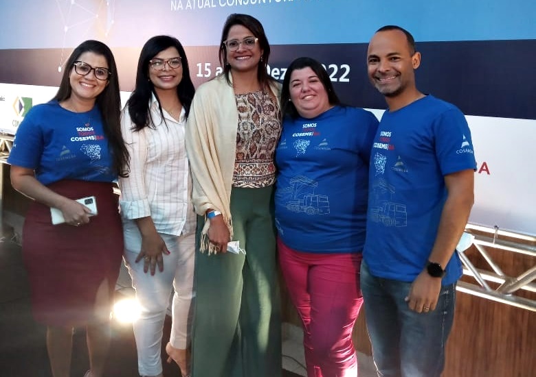 Buscando melhorias para o sistema de saúde, secretária de Guajeru participa do 9º Congresso do COSEMS/BA