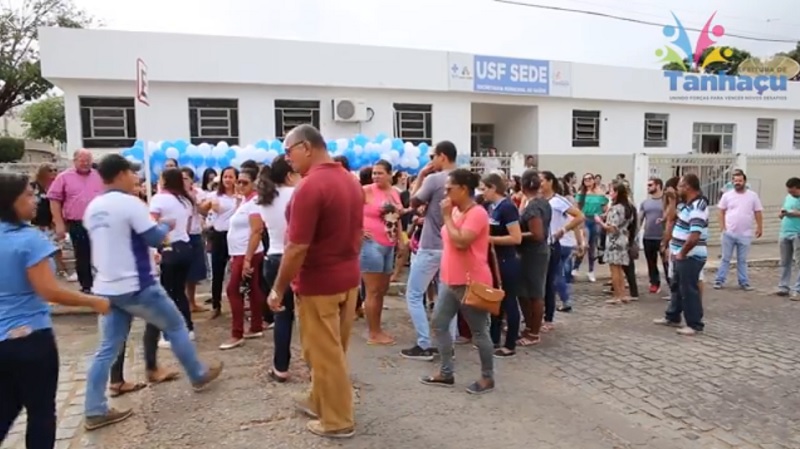 Vídeo: Secretaria de Saúde de Tanhaçu realiza o dia D da Campanha Mantenha a Cidade Limpa, Todos Contra a Dengue