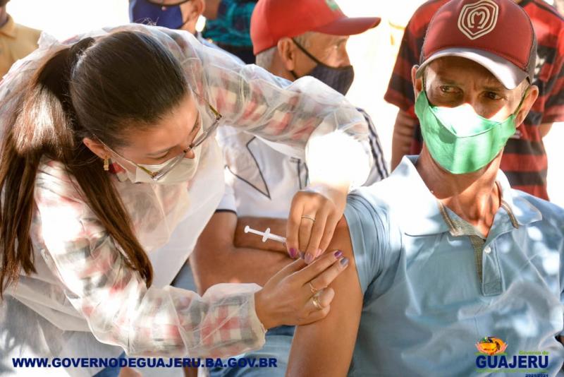 GOVERNO DE GUAJERU POR MEIO DA SECRETARIA MUNICIPAL DE SAÚDE REALIZOU O ARRAIÁ DA VACINAÇÃO COVID-19