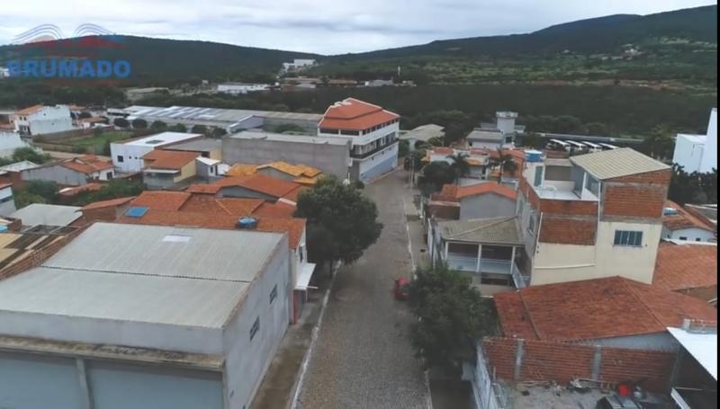 Brumado: Prefeitura entrega pavimentação aos moradores de avenidas do bairro Rodoviário