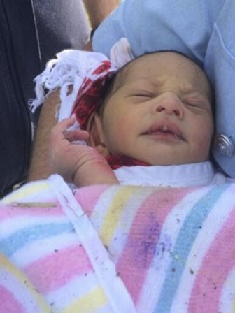 Austrália: Bebê sobrevive por cinco dias abandonado em bueiro 