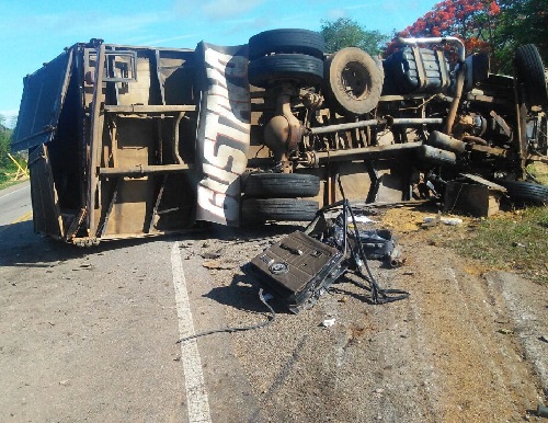 Trecho entre Conquista-Anagé: três pessoas morrem em acidente na BA-262