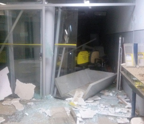 Quadrilha fortemente armada explode agência do BB em Malhada