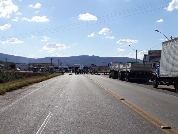 Caminhoneiros brumadenses aderem a protestos contra aumento do preço dos combustíveis