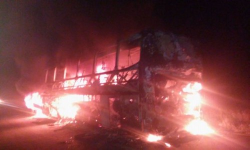 Ibotirama: Mais um ônibus da Novo Horizonte pega fogo; passageiros se desesperaram