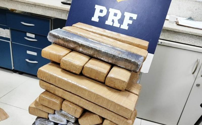 PRF prende homem com 78 Kg de maconha em ônibus durante operação em Vitória da Conquista