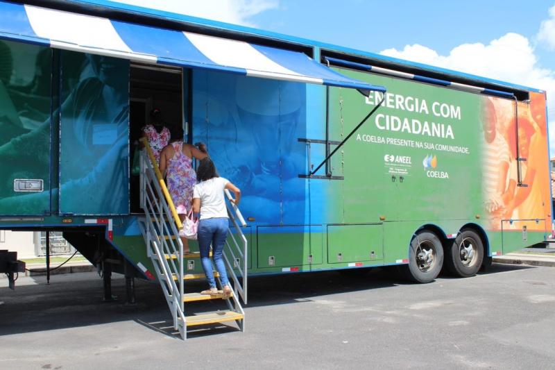 Aracatu e Jussiape recebem unidade móvel do Energia para troca gratuita de lâmpadas