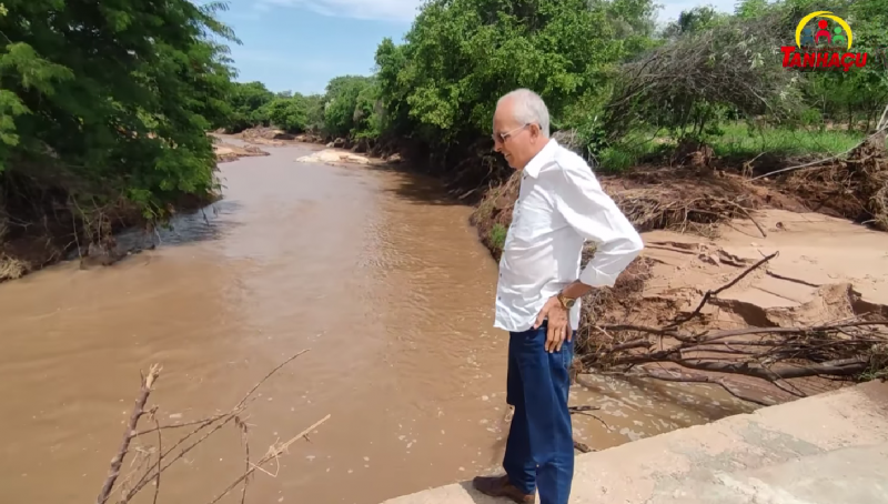 Após visita a passagem molhada danificada pelas chuvas, prefeito de Tanhaçu anuncia recuperação de trecho