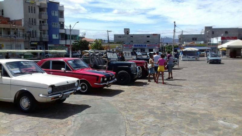 11º Encontro de carros antigos acontece em Guanambi