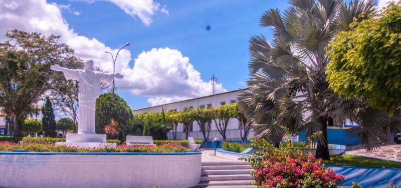 Crianças de 8 e 9 anos que queriam conhecer a praia são resgatadas escondidas em caminhão na BR-101