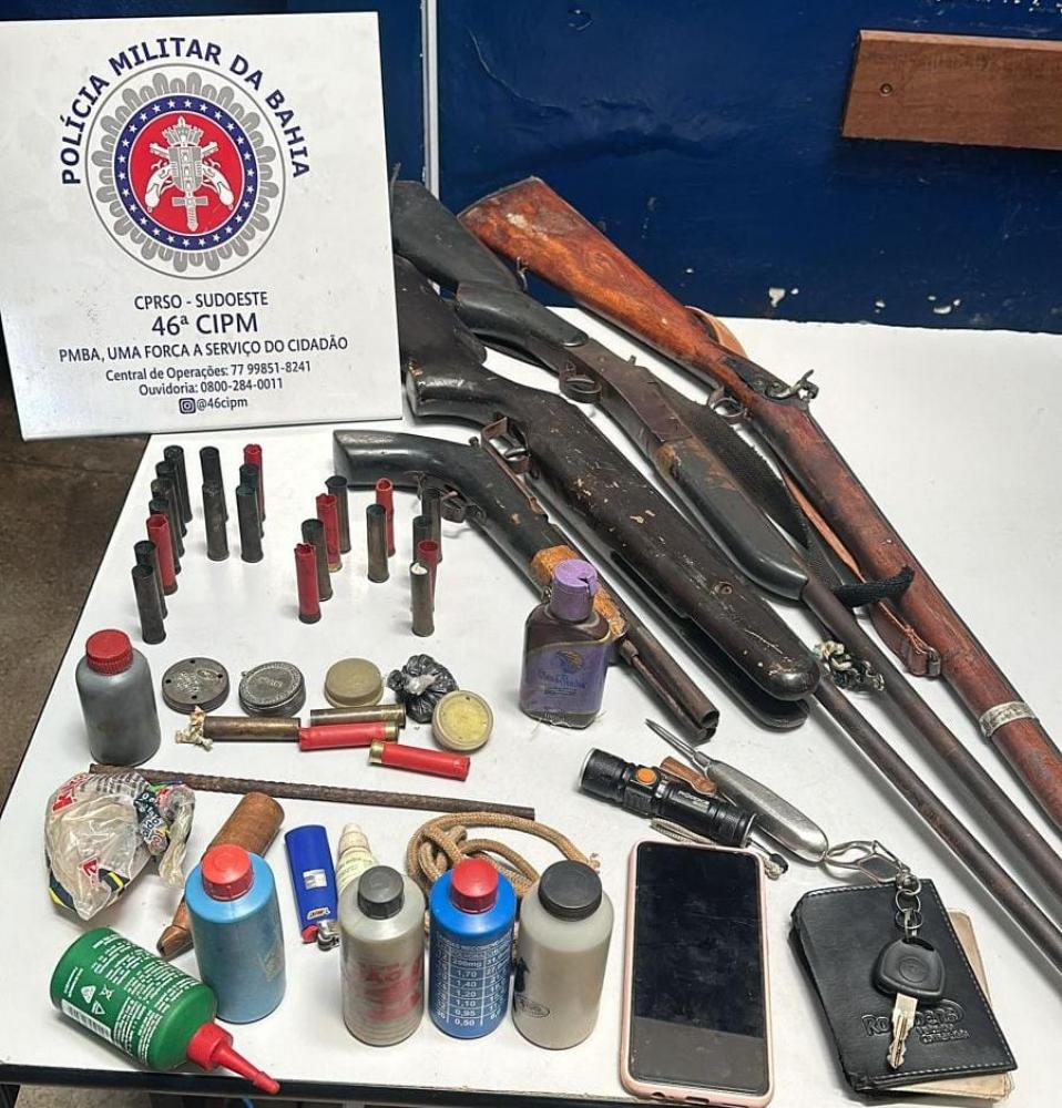 Homem é apreendido com vasta quantidade de armamentos no distrito de Itanagé, em Livramento de Nossa Senhora