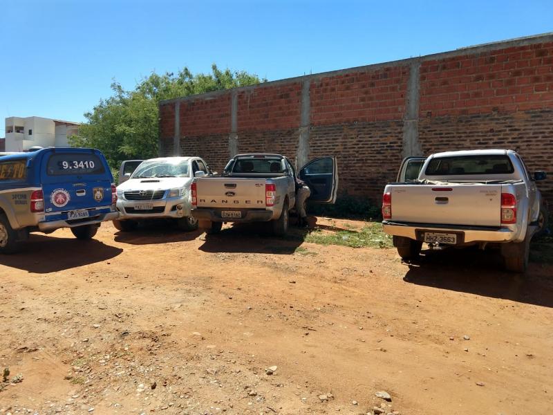 Quatro suspeitos de integrar quadrilha são presos durante ação da polícia em Brumado