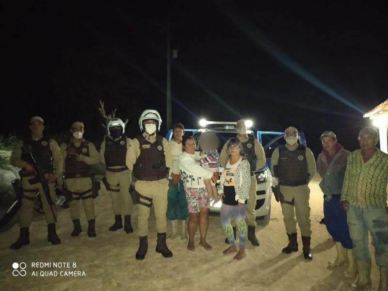 Barra da Estiva: PM e Brigada Voluntária Bravos localizam menina de 2 anos que se perdeu em cafezal