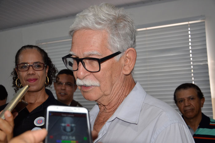 Prefeito de Brumado faz esclarecimento a respeito de Audiência Pública realizada pela Embasa; veja o vídeo