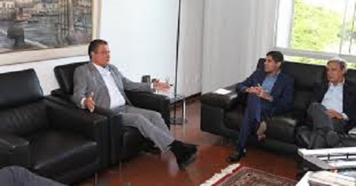 Silêncio de Rui e ACM Neto após reunião os aproxima de Bolsonaro e sua ojeriza à imprensa