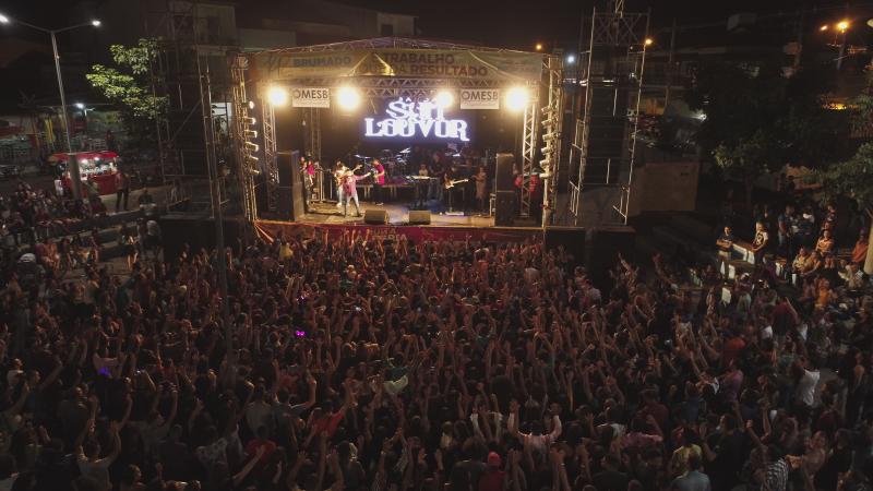Brumado: Uma multidão celebra o Dia dos Evangélicos em Brumado; veja o vídeo com a reportagem especial