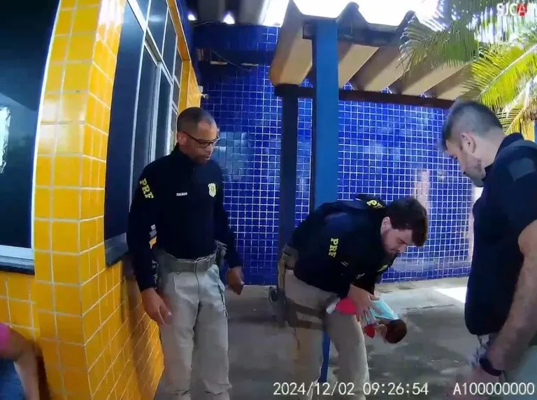 PRF salva bebê de 3 meses engasgado na Bahia