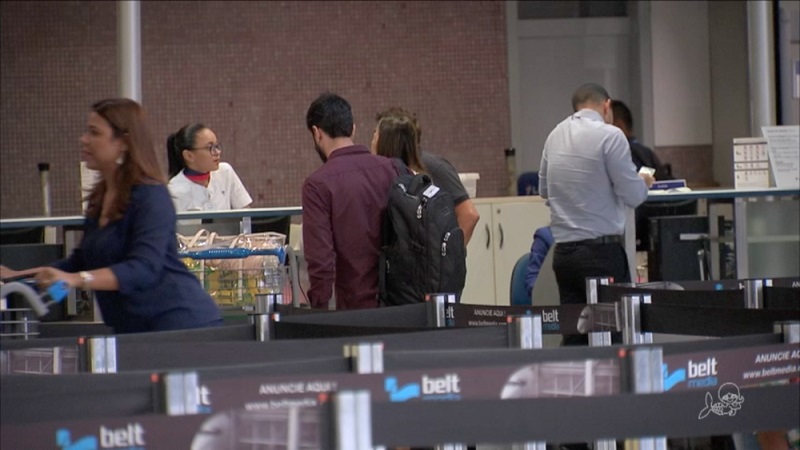 'Manobra brusca' arremessa comissários dentro de aeronave e deixa feridos em Belo Horizonte